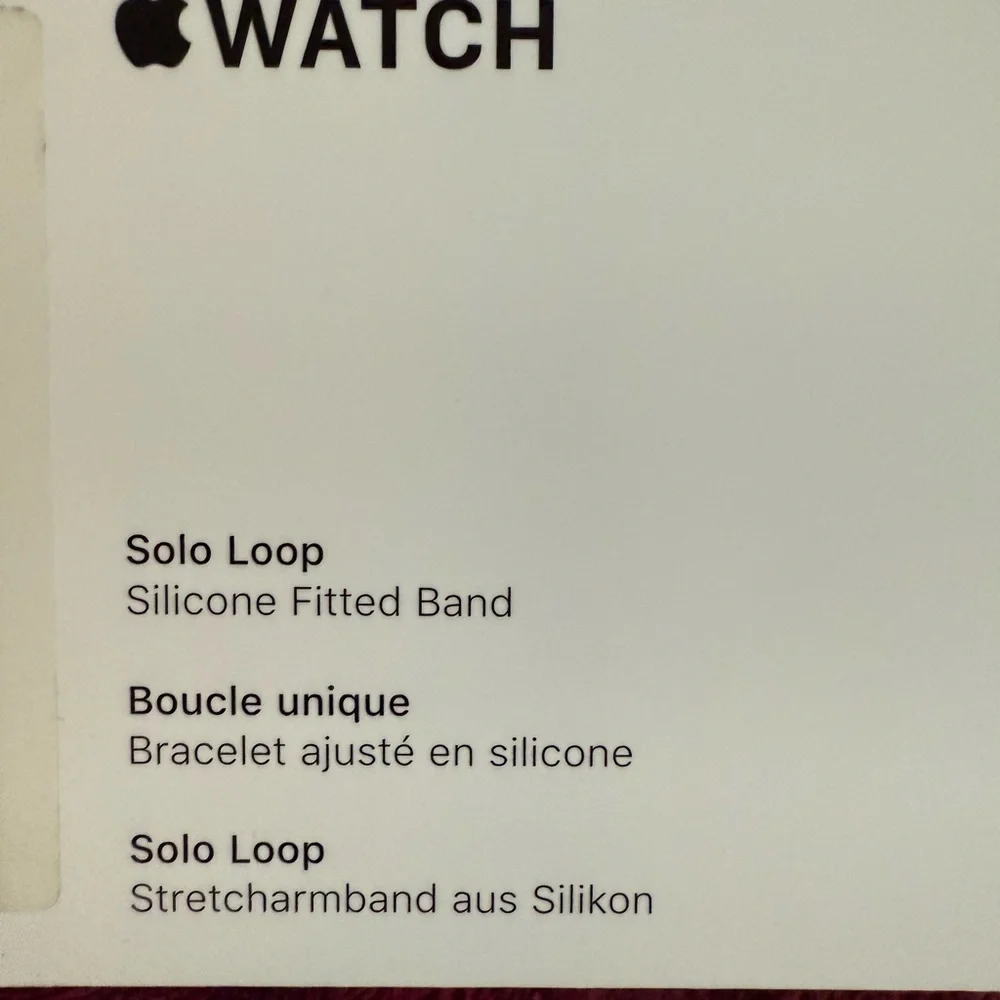 Apple Watch Solo Loop Band in White